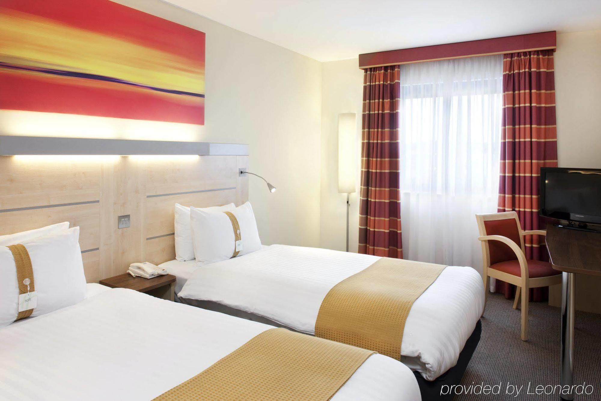 Holiday Inn Express Aberdeen - Bridge Of Don Eksteriør bilde
