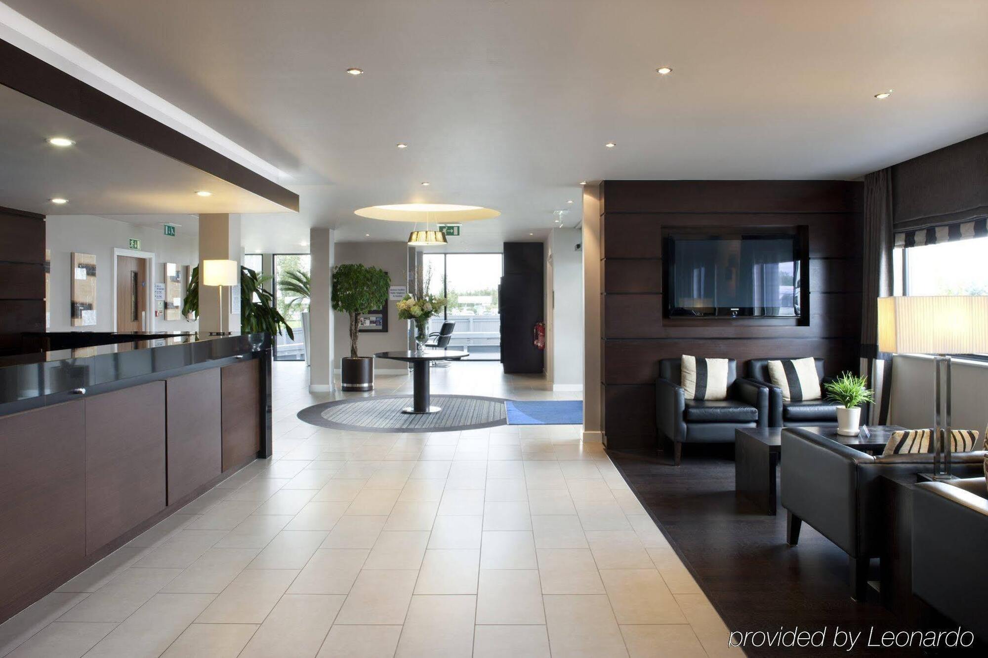 Holiday Inn Express Aberdeen - Bridge Of Don Eksteriør bilde