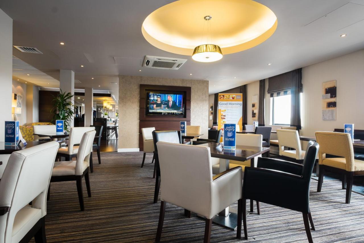 Holiday Inn Express Aberdeen - Bridge Of Don Eksteriør bilde